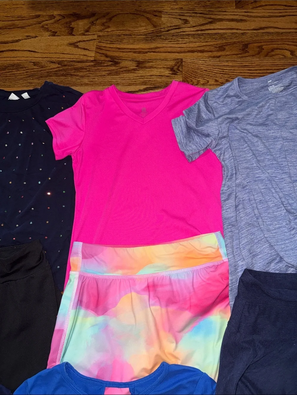 Girls bundle of 10 tops & 10 skorts various brands some NWT perfect for school